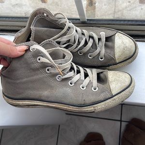 Gray high top converse